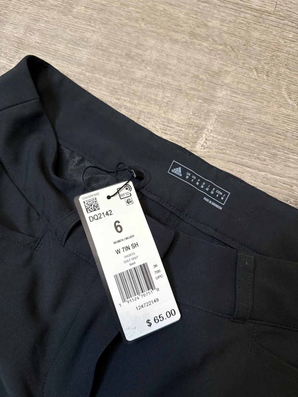•ADIDAS• GOLF SHORTS - Picture 3 of 6